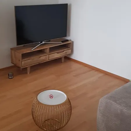 Apartment Krone, Echterdingen Bei Flughafen Und Messe Stuttgart *